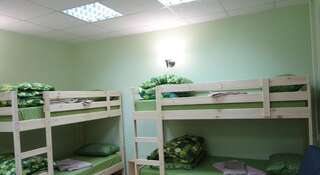 Гостиница Синема Кисловодск Кровать в общем 6-местном номере для мужчин и женщин-1